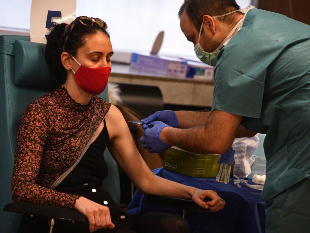 Bulgarii vor putea alege din martie cu ce vaccin anti-COVID să fie imunizați