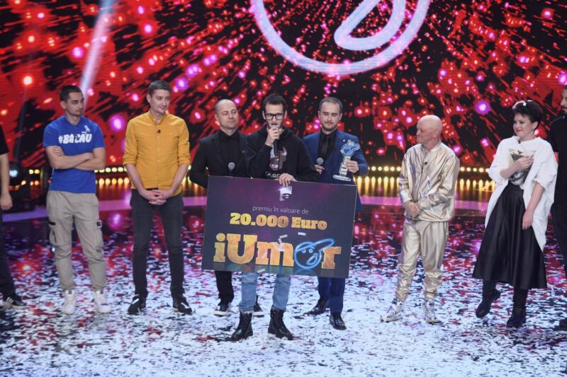 „iUmor” sezonul 10 - Daria Ștefan, în vârstă de 17 ani, merge în finală după ce i-a cucerit pe jurați