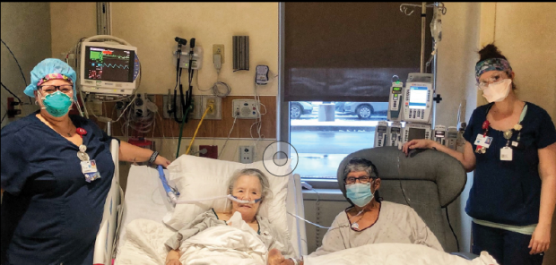 Un cuplu de octogenari din SUA, internați într-un spital COVID, reunit pentru a lua cina împreună