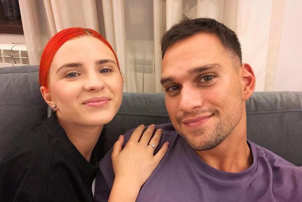 Vlad Gherman a decis să nu mai vorbească o perioadă cu părinții săi, după despărțirea de Cristina Ciobănașu. „Mă duc la psiholog. Am slăbit 7 kilograme”