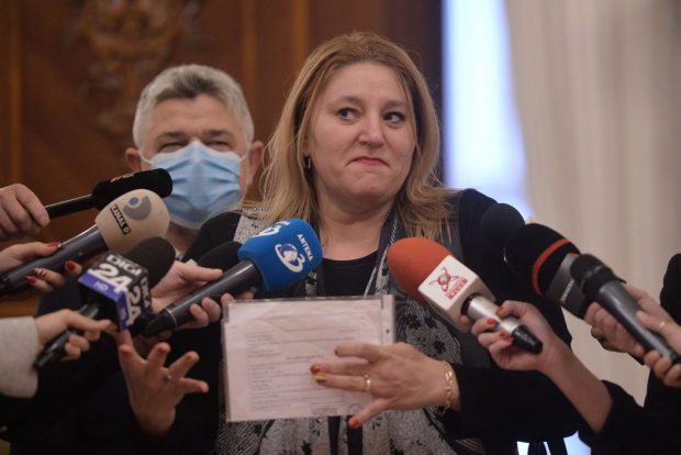 De la ce a pornit scandalul dintre Diana Șoșoacă și echipa Rai Uno. Ce spune jurnalista care a intermediat interviul