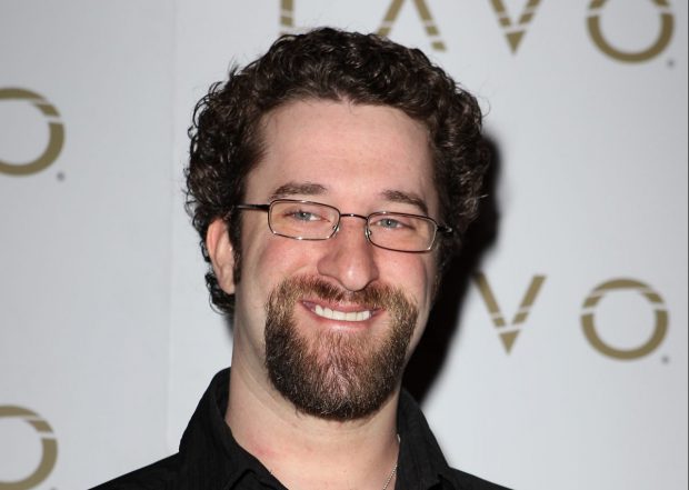 Screech din „Salvați de clopoțel” a murit de cancer. Dustin Diamond avea 44 de ani