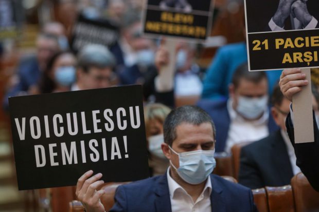 LIVE | Scandal la moțiunea depusă de PSD împotriva ministrului sănătății. Vlad Voiculescu: „V-ați bătut joc de cetățeni. Aveți tupeul să le vorbiți românilor despre sănătate”