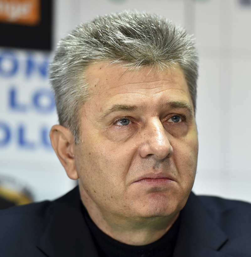 Primăria secretă. Voluntari, orașul păstorit de Pandele, are televiziune națională și radio, dar documente publice sunt ținute la sertar
