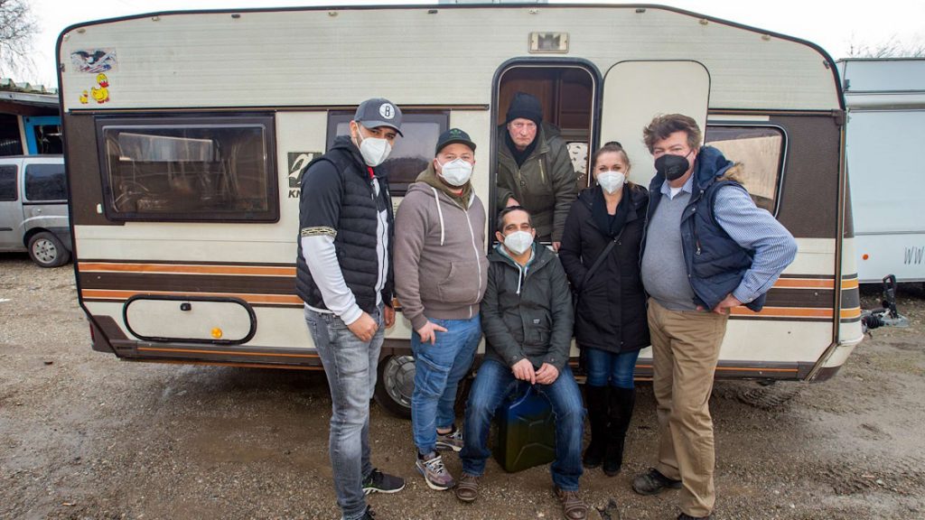 „M-a uimit că străinii ajută un german”