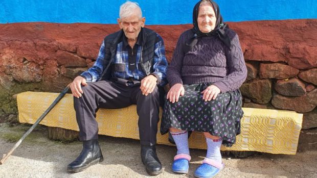 Secretul longevității unui cuplu din Satu Mare care sărbătorește 80 de ani de la căsătorie. „Nu ne-am certat niciodată”