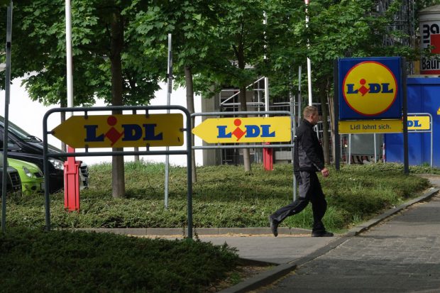 VIDEO | Explozie cu trei răniți la sediul central Lidl din Germania. Bomba artizanală ar fi fost plasată într-o scrisoare-capcană