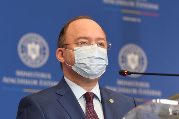 Bogdan Aurescu, despre românii blocați pe aeroportul din Cancun: ”O atitudine neprietenoasă a autorităților mexicane. E inadmisibil ce se întâmplă”