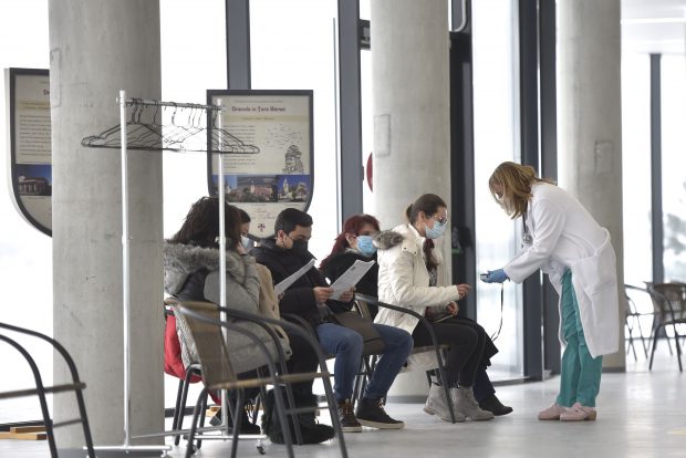 Cum va funcționa lista de așteptare din platforma de vaccinare. Explicațiile lui Valeriu Gheorghiță