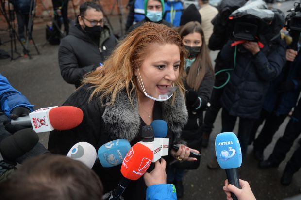 Diana Șoșoacă, un nou scandal. Mesaj pentru un parlamentar AUR: „Băi, fetiță, bagă-ți mințile în cap”