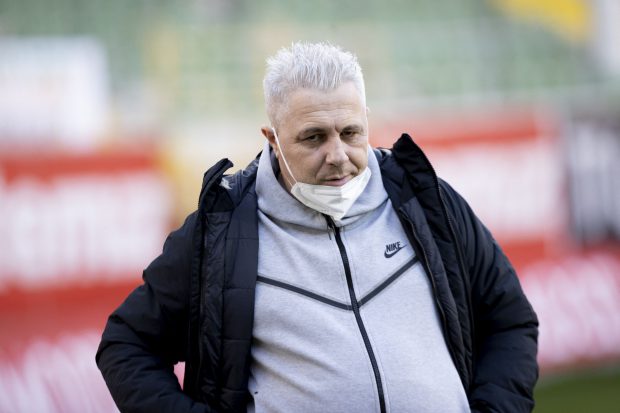 Marius Șumudică, acuzat de abuz sexual asupra jucătorilor, susține translatorul său. Reacția antrenorului