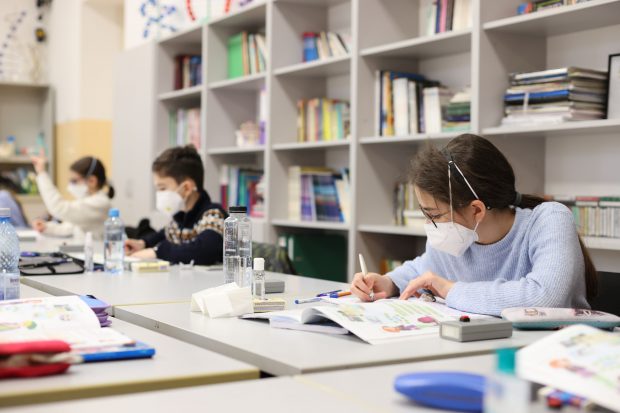 Elevii nu vor mai fi amestecați cu cei din alte clase la simulările pentru Evaluarea Națională și Bacalaureat