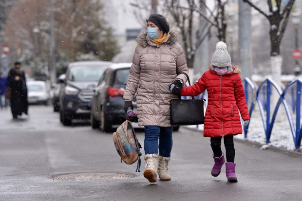 Vremea se schimbă puternic în București. La cât vor ajunge temperaturile