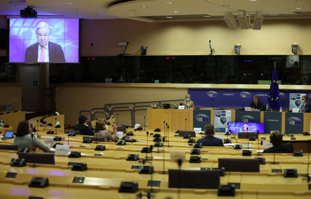 Directorului executiv de la AstraZeneca, băgat în corzi în Parlamentul European: ”Sunteți ca o bucată de săpun”