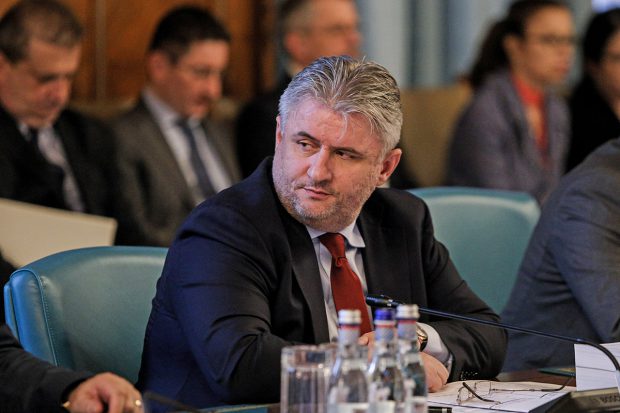 De la o firmă de „păcănele”, la multiplu secretar de stat la Transporturi. Ascensiunea domnului Dragoș Virgil Titea de la ROMATSA