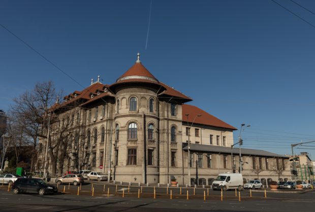 Cazul Colegiului Șincai: Instanța a respins cererea Primăriei Sectorului 4 de a evacua de urgență liceul