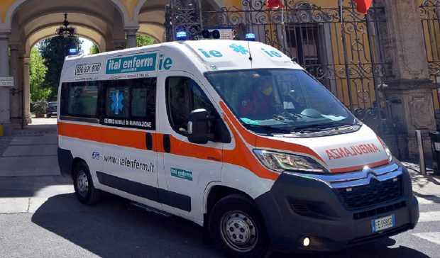 O adolescentă româncă a murit pe loc, în Italia, într-un accident de circulație. Fata avea doar 16 ani