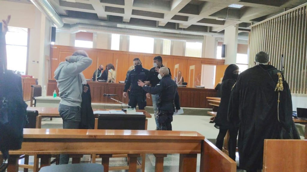 Șoferul român de TIR care și-a ucis iubita, în Italia, bănuia că îl înșela cu o prietenă: „M-am simțit ca un sclav, se uita la mine cu o privire umilitoare!”
