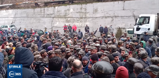 VIDEO |  Demisie de la conducerea CEH după protestul minerilor din Valea Jiului. Premierul, discuții cu reprezentanții minerilor