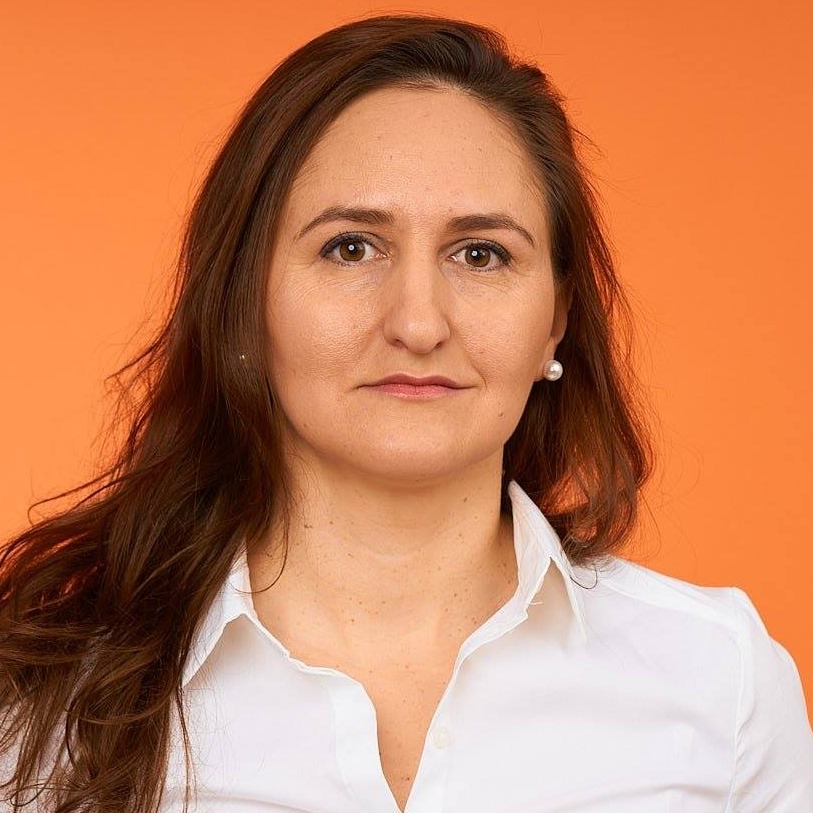 Primăria secretă. Voluntari, orașul păstorit de Pandele, are televiziune națională și radio, dar documente publice sunt ținute la sertar