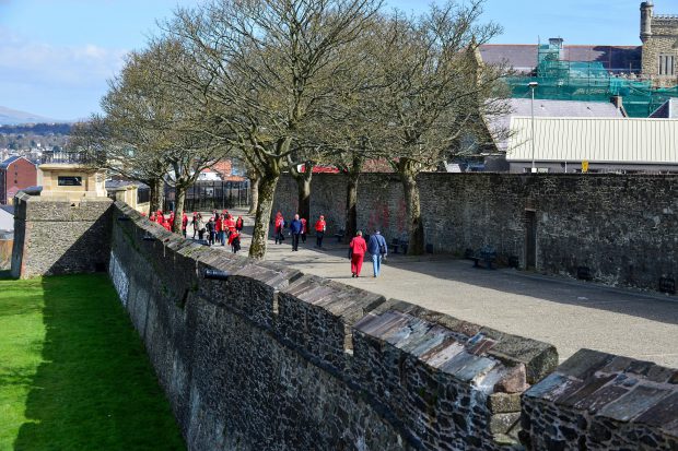 Irlanda va începe redeschiderea școlilor. Restricțiile de izolare, prelungite până în aprilie