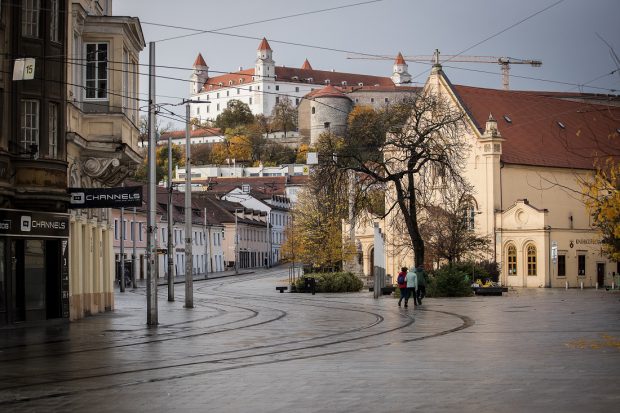 Slovacia introduce carantina obligatorie pentru persoanele care intră în țară