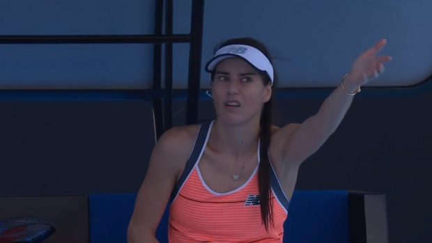 Sorana Cîrstea, criză de nervi pe terenul de tenis. ”Taci din gură!”. A cerut arbitrei să avertizeze propriul antrenor