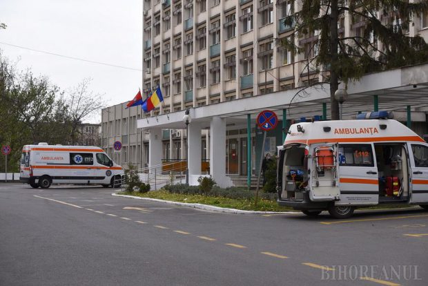 Un pacient Covid decedat în Spitalul Municipal din Oradea a fost lăsat fără lănțișorul de aur. A fost sesizată poliția