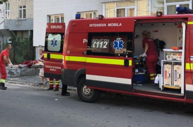 Un elev de 9 ani din Ploiești a murit, după ce i s-a făcut rău la școală și a leșinat