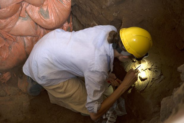 Studiu: Genele moștenite de la neandertalieni te pot ajuta să scapi mai ușor de COVID-19