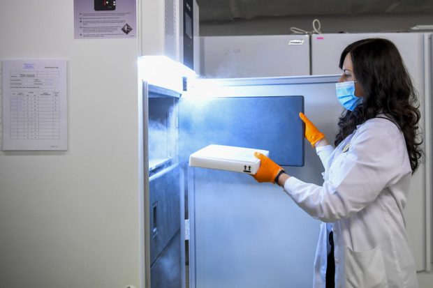 Anunţul companiei  Pfizer/BioNTech. Serul poate fi păstrat şi la temperaturi mai ridicate, timp de două săptămâni