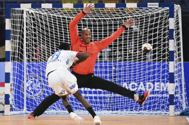 Portarul naționalei de handbal a Portugaliei, în stare critică, după ce a suferit un stop cardio-respirator