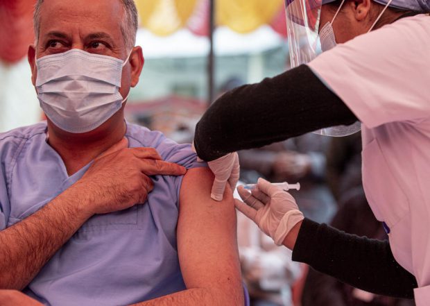 Ministerul Sănătății: Săptămâna aceasta se va stabili intervalul de vârstă pentru care se va folosi vaccinul AstraZeneca
