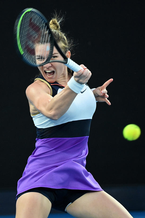 Simona Halep a fost învinsă de Serena Williams, în sferturile de finală de la Australian Open