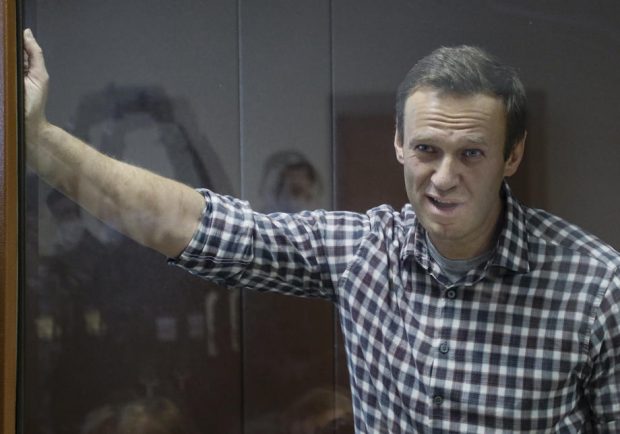 Alexei Navalnîi, condamnat şi pentru ”defăimare”. Opozantul rus trebuie să plătească o amendă penală