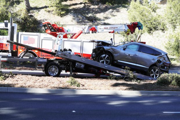 Tiger Woods a avut „mare noroc că a scăpat cu viață” din accident. Detaliul care l-a salvat