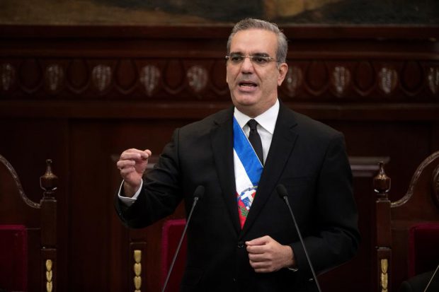 Motivul pentru care președintele din Republica Dominicană vrea să construiască un gard la frontiera cu Haiti