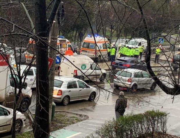 Un șofer de 97 de ani, acuzat că a lovit un pieton pe trecere, în Timișoara, și a fugit de la locul accidentului