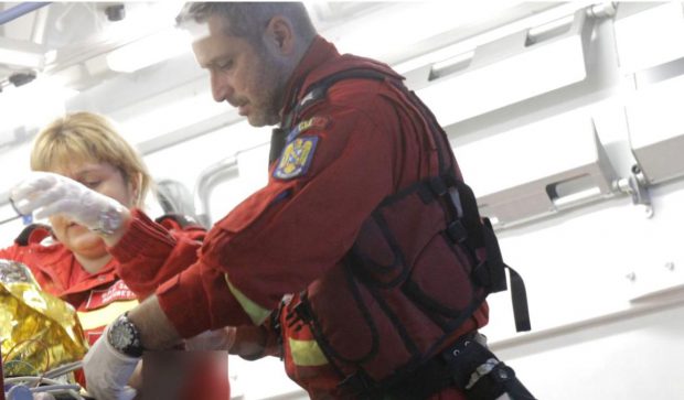 Fetița de 2 ani care a suferit arsuri după ce a vărsat oala cu ciorbă nu va fi transferată la București. Medic: „Hopul pentru acest copil nu este trecut”