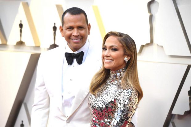 Jennifer Lopez și Alex Rodriguez s-au despărțit, după patru ani de relație. Cei doi și-au anulat recent nunta de două ori