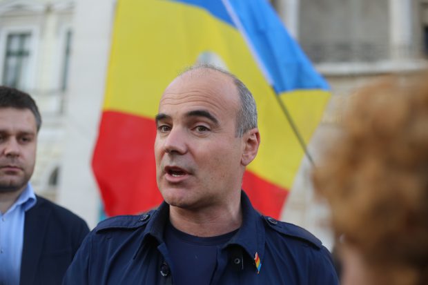 Rareș Bogdan intervine în scandalul din PNL pe tema cedării Prefecturii Cluj către UDMR. Mesaj pentru conducerea partidului, dar și pentru Kelemen Hunor