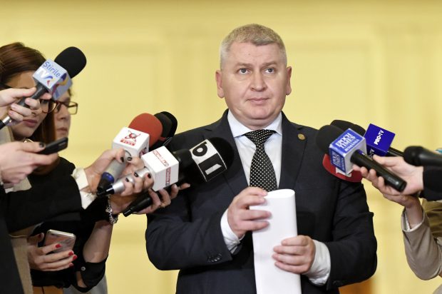 Florin Roman și-a șters de pe site-ul Camerei Deputaților CV-ul care l-a costat funcția de ministru