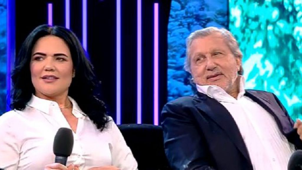 Ioana și Ilie Năstase se află în plin divorț, iar bruneta face noi dezvăluiri despre relația lor. „Cadourile pe care mi le-a oferit, inclusiv maşina şi verigheta, îmi vor rămâne”