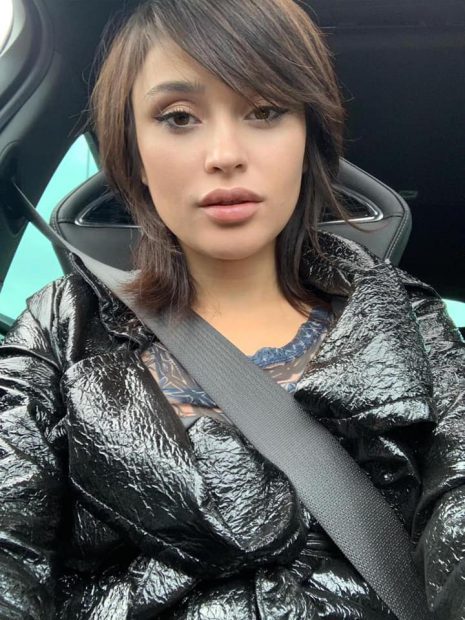 Imagine Stire Irina Rimes se bucură când oamenii nu o recunosc pe stradă. „Pot să-mi trăiesc viaţa liber şi fără glugă pe cap” | 2review.ro