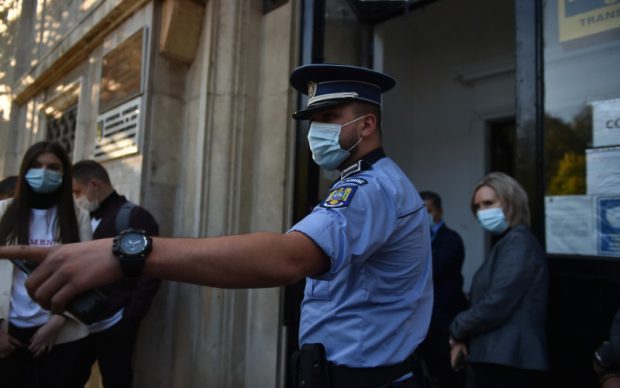 România, condamnată la CEDO după ce o familie care a sunat la 112 pentru a cere ajutor a fost bătută de Poliție