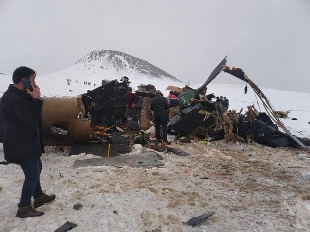 Un elicopter militar s-a prăbușit în Turcia, la 30 de minute după decolare. 9 persoane au murit, alți patru soldați au fost răniți