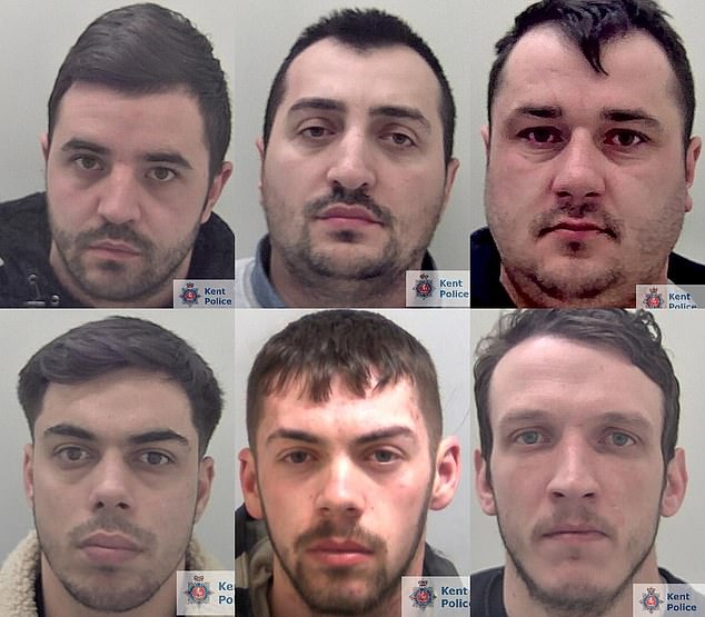 Felul cum au spart șase români bancomate e ținut secret de poliția engleză, ca să nu învețe și alți infractori cum se face