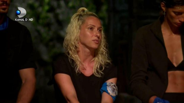 Imagine Stire „Survivor România” 2021 – sezonul 2. Eliminare neașteptată în echipa Războinicilor. Romina a părăsit competiția | 2review.ro
