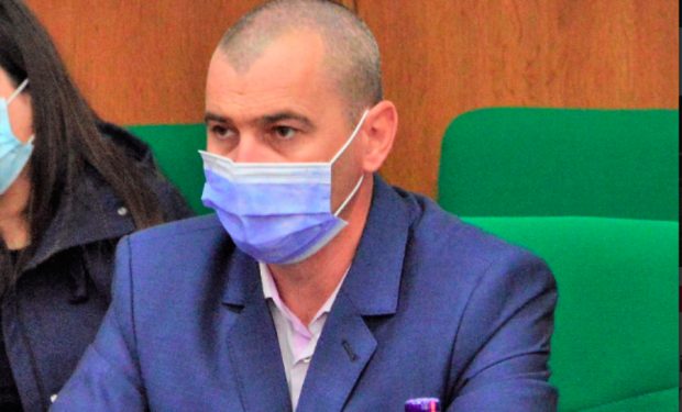 Ironizat într-o ședință de consiliu local pe tema băuturii, un liberal din Vaslui și-a dat demisia. Ce a făcut în urmă cu trei luni