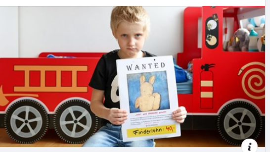 Anunțul unui băiețel de 6 ani care a înduioșat un oraș întreg. Ce oferă copilul la schimbul iepurașului de pluș pe care l-a pierdut